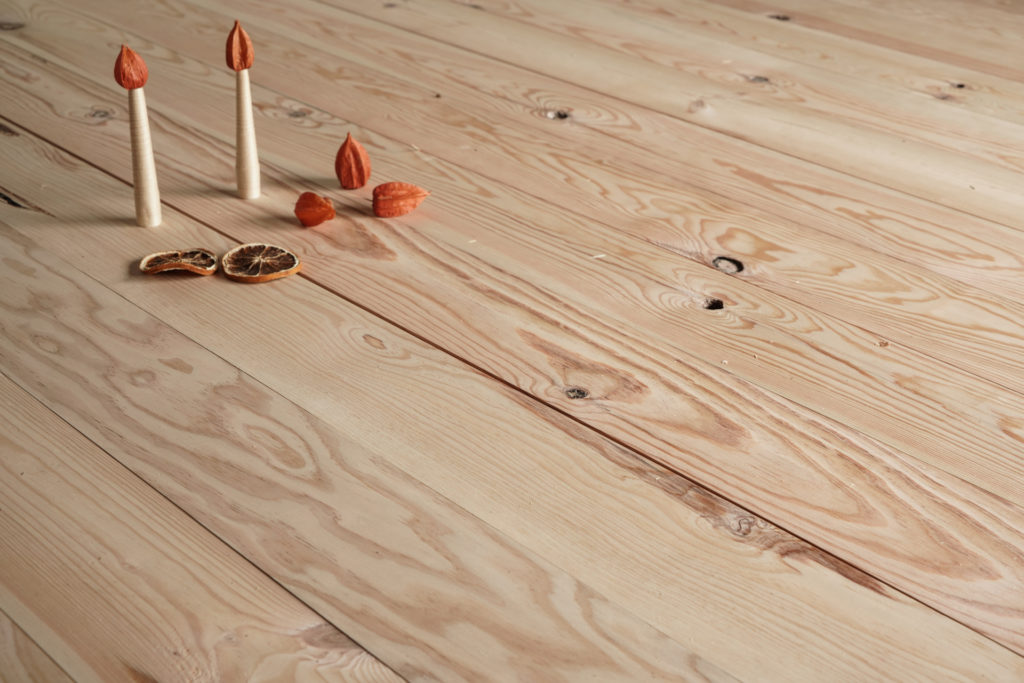 parquet massif en pin choix déclassé 
