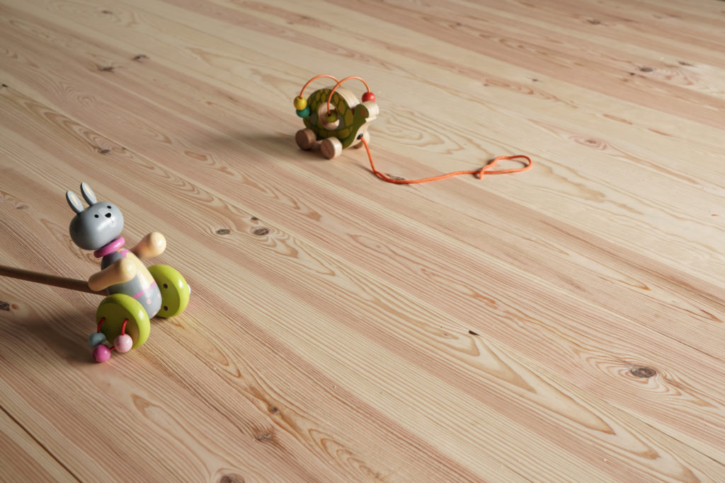 Parquet pin massif. Choix éco. 